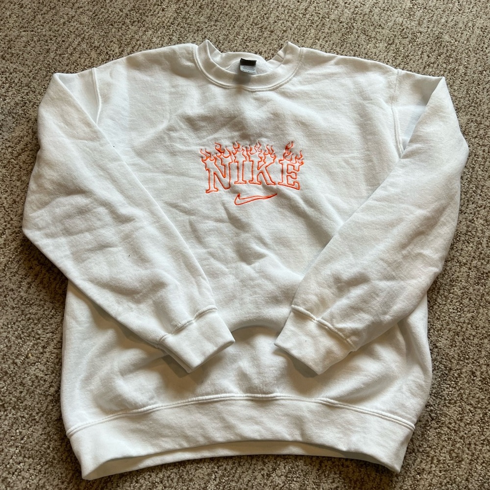 Nike crewneck